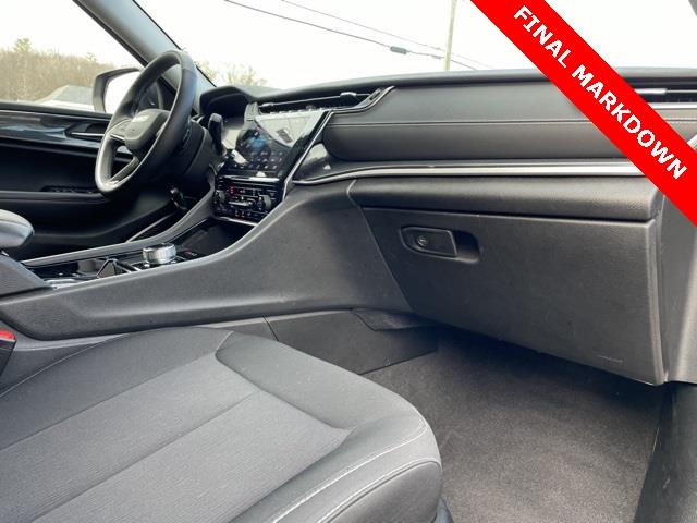 2021 Jeep Grand Cherokee l Laredo, available for sale in Brookfield, Connecticut | Blasius Federal Road. Brookfield, Connecticut 2021 Jeep Grand Cherokee l Laredo, available for sale in Brookfield, Connecticut | Blasius Federal Road. Brookfield, Connecticut