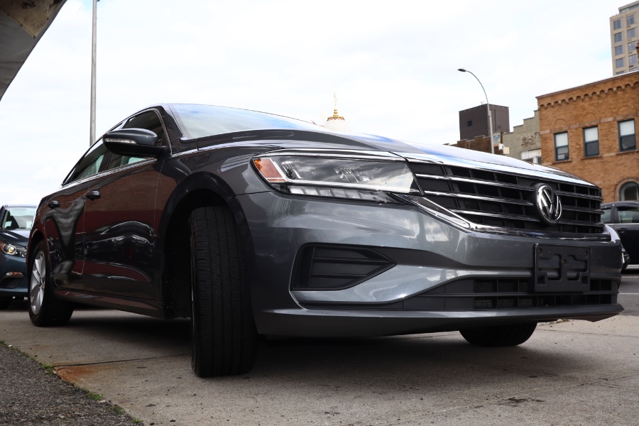 2020 Volkswagen Passat 2.0T SE Auto, available for sale in Jamaica, New York | Hillside Auto Mall Inc.. Jamaica, New York 2020 Volkswagen Passat 2.0T SE Auto, available for sale in Jamaica, New York | Hillside Auto Mall Inc.. Jamaica, New York