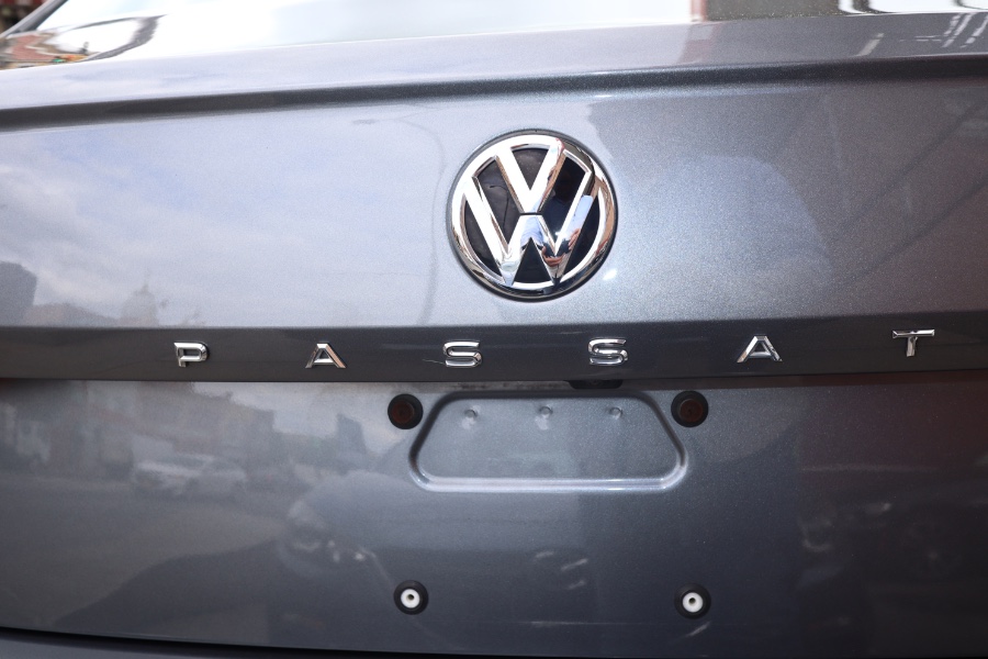 2020 Volkswagen Passat 2.0T SE Auto, available for sale in Jamaica, New York | Hillside Auto Mall Inc.. Jamaica, New York 2020 Volkswagen Passat 2.0T SE Auto, available for sale in Jamaica, New York | Hillside Auto Mall Inc.. Jamaica, New York