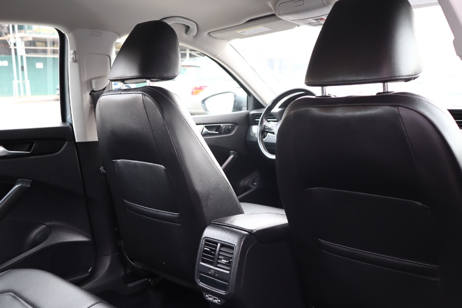 2020 Volkswagen Passat 2.0T SE Auto, available for sale in Jamaica, New York | Hillside Auto Mall Inc.. Jamaica, New York 2020 Volkswagen Passat 2.0T SE Auto, available for sale in Jamaica, New York | Hillside Auto Mall Inc.. Jamaica, New York