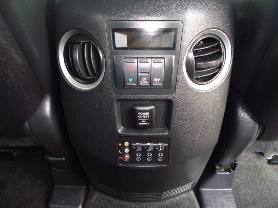 2011 Honda Pilot 4WD 4dr Touring w/RES & Navi, available for sale in Valley Stream, New York | NY Auto Traders. Valley Stream, New York 2011 Honda Pilot 4WD 4dr Touring w/RES & Navi, available for sale in Valley Stream, New York | NY Auto Traders. Valley Stream, New York