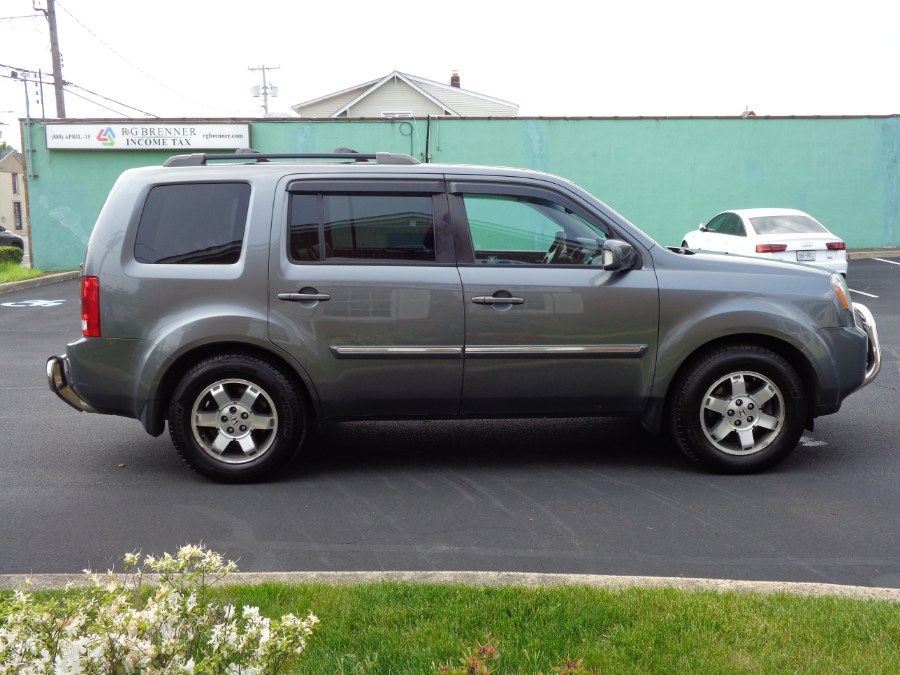 2011 Honda Pilot 4WD 4dr Touring w/RES & Navi, available for sale in Valley Stream, New York | NY Auto Traders. Valley Stream, New York 2011 Honda Pilot 4WD 4dr Touring w/RES & Navi, available for sale in Valley Stream, New York | NY Auto Traders. Valley Stream, New York