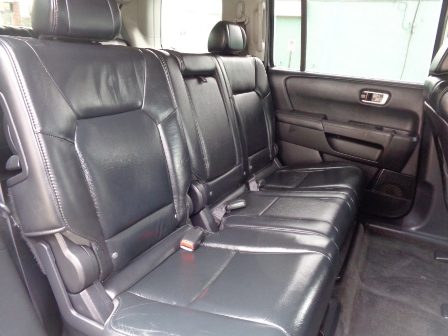 2011 Honda Pilot 4WD 4dr Touring w/RES & Navi, available for sale in Valley Stream, New York | NY Auto Traders. Valley Stream, New York 2011 Honda Pilot 4WD 4dr Touring w/RES & Navi, available for sale in Valley Stream, New York | NY Auto Traders. Valley Stream, New York