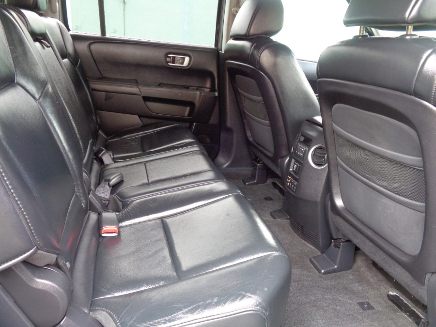2011 Honda Pilot 4WD 4dr Touring w/RES & Navi, available for sale in Valley Stream, New York | NY Auto Traders. Valley Stream, New York 2011 Honda Pilot 4WD 4dr Touring w/RES & Navi, available for sale in Valley Stream, New York | NY Auto Traders. Valley Stream, New York