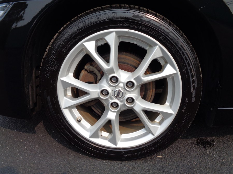 2013 Nissan Maxima 4dr Sdn 3.5 SV w/Premium Pkg, available for sale in Valley Stream, New York | NY Auto Traders. Valley Stream, New York 2013 Nissan Maxima 4dr Sdn 3.5 SV w/Premium Pkg, available for sale in Valley Stream, New York | NY Auto Traders. Valley Stream, New York