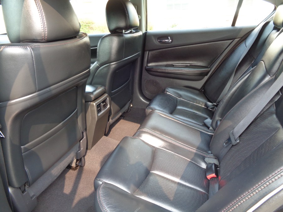 2013 Nissan Maxima 4dr Sdn 3.5 SV w/Premium Pkg, available for sale in Valley Stream, New York | NY Auto Traders. Valley Stream, New York 2013 Nissan Maxima 4dr Sdn 3.5 SV w/Premium Pkg, available for sale in Valley Stream, New York | NY Auto Traders. Valley Stream, New York