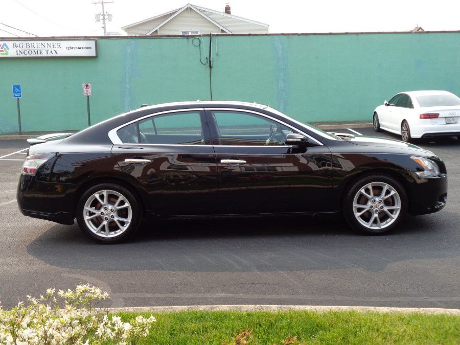 2013 Nissan Maxima 4dr Sdn 3.5 SV w/Premium Pkg, available for sale in Valley Stream, New York | NY Auto Traders. Valley Stream, New York 2013 Nissan Maxima 4dr Sdn 3.5 SV w/Premium Pkg, available for sale in Valley Stream, New York | NY Auto Traders. Valley Stream, New York