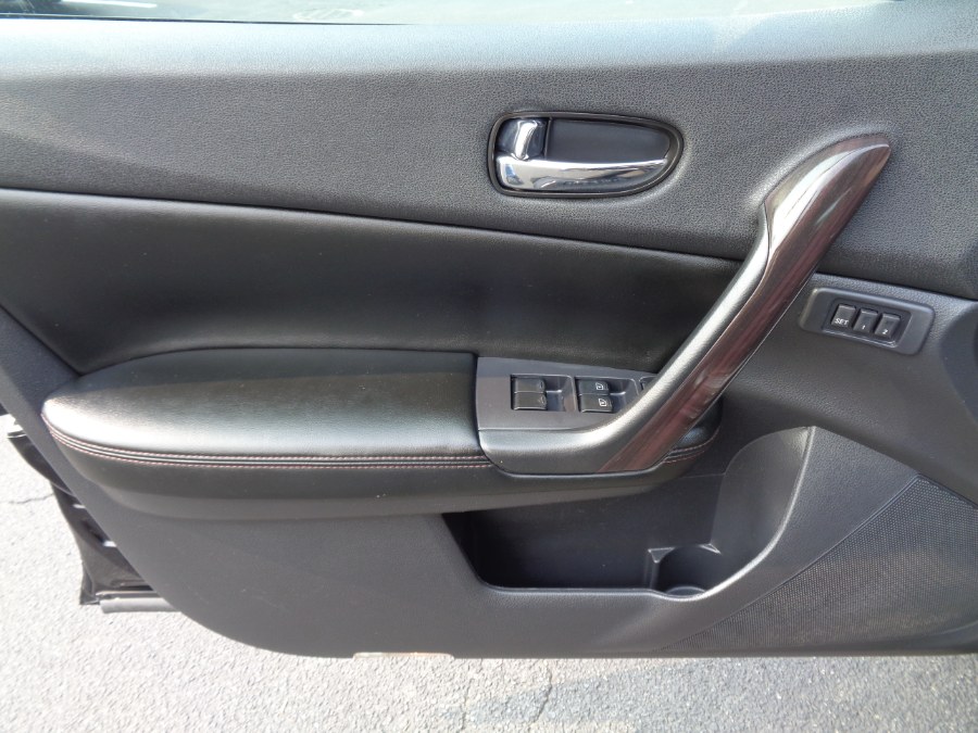 2013 Nissan Maxima 4dr Sdn 3.5 SV w/Premium Pkg, available for sale in Valley Stream, New York | NY Auto Traders. Valley Stream, New York 2013 Nissan Maxima 4dr Sdn 3.5 SV w/Premium Pkg, available for sale in Valley Stream, New York | NY Auto Traders. Valley Stream, New York