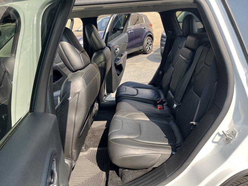 2015 Jeep Cherokee 4WD 4dr Limited, available for sale in West Springfield, Massachusetts | Union Street Auto Sales. West Springfield, Massachusetts 2015 Jeep Cherokee 4WD 4dr Limited, available for sale in West Springfield, Massachusetts | Union Street Auto Sales. West Springfield, Massachusetts