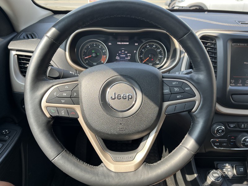 2015 Jeep Cherokee 4WD 4dr Limited, available for sale in West Springfield, Massachusetts | Union Street Auto Sales. West Springfield, Massachusetts 2015 Jeep Cherokee 4WD 4dr Limited, available for sale in West Springfield, Massachusetts | Union Street Auto Sales. West Springfield, Massachusetts
