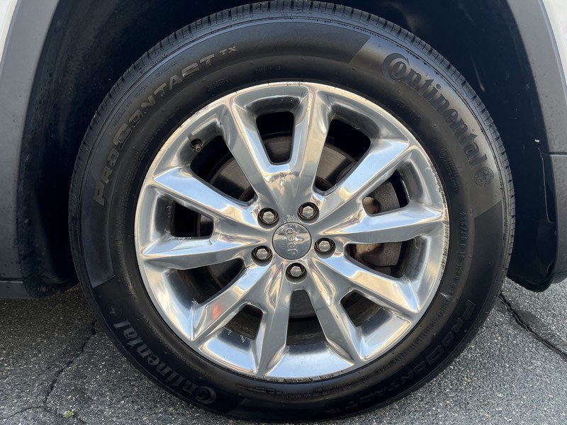 2015 Jeep Cherokee 4WD 4dr Limited, available for sale in West Springfield, Massachusetts | Union Street Auto Sales. West Springfield, Massachusetts 2015 Jeep Cherokee 4WD 4dr Limited, available for sale in West Springfield, Massachusetts | Union Street Auto Sales. West Springfield, Massachusetts