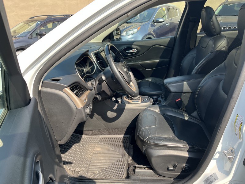 2015 Jeep Cherokee 4WD 4dr Limited, available for sale in West Springfield, Massachusetts | Union Street Auto Sales. West Springfield, Massachusetts 2015 Jeep Cherokee 4WD 4dr Limited, available for sale in West Springfield, Massachusetts | Union Street Auto Sales. West Springfield, Massachusetts