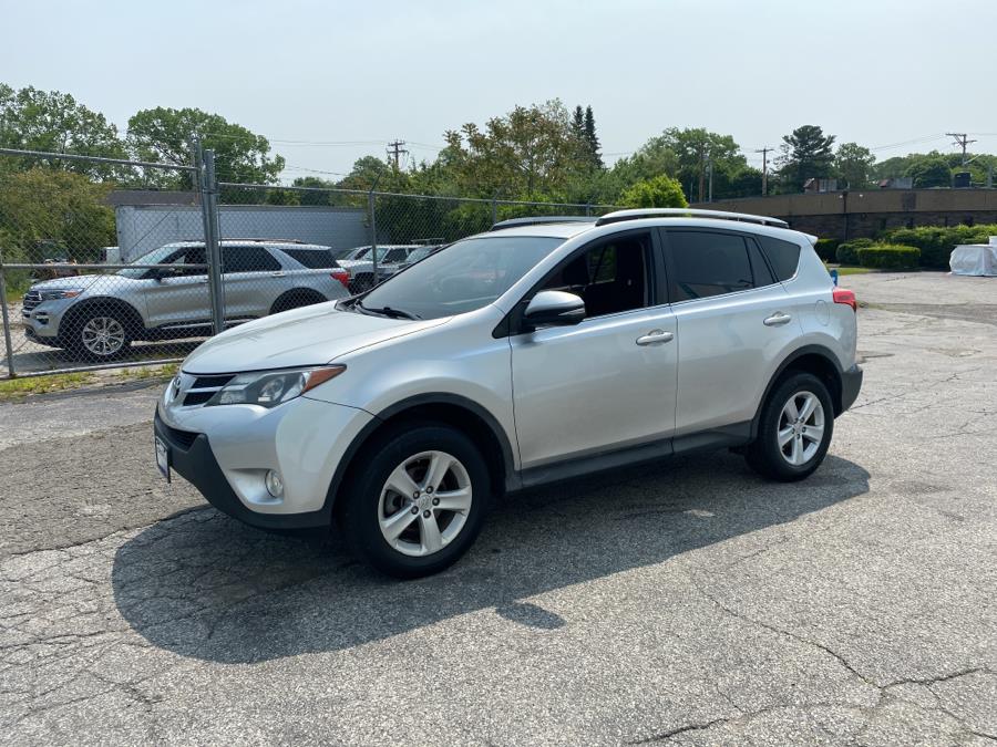 2013 Toyota RAV4 AWD 4dr XLE (Natl), available for sale in Milford, Connecticut | Dealertown Auto Wholesalers. Milford, Connecticut 2013 Toyota RAV4 AWD 4dr XLE (Natl), available for sale in Milford, Connecticut | Dealertown Auto Wholesalers. Milford, Connecticut