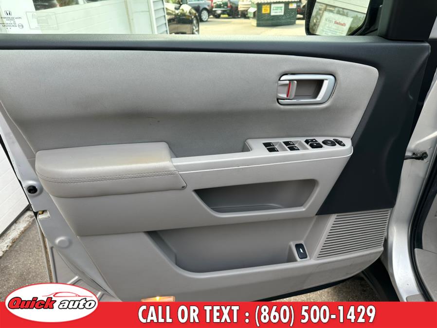 2012 Honda Pilot 4WD 4dr EX, available for sale in Bristol, Connecticut | Quick Auto LLC. Bristol, Connecticut 2012 Honda Pilot 4WD 4dr EX, available for sale in Bristol, Connecticut | Quick Auto LLC. Bristol, Connecticut