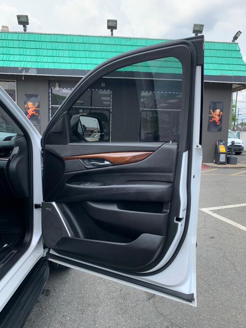 2019 Cadillac Escalade 4WD 4dr Luxury, available for sale in Lodi, New Jersey | European Auto Expo. Lodi, New Jersey 2019 Cadillac Escalade 4WD 4dr Luxury, available for sale in Lodi, New Jersey | European Auto Expo. Lodi, New Jersey
