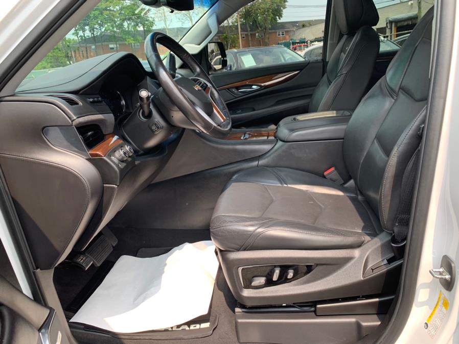 2019 Cadillac Escalade 4WD 4dr Luxury, available for sale in Lodi, New Jersey | European Auto Expo. Lodi, New Jersey 2019 Cadillac Escalade 4WD 4dr Luxury, available for sale in Lodi, New Jersey | European Auto Expo. Lodi, New Jersey