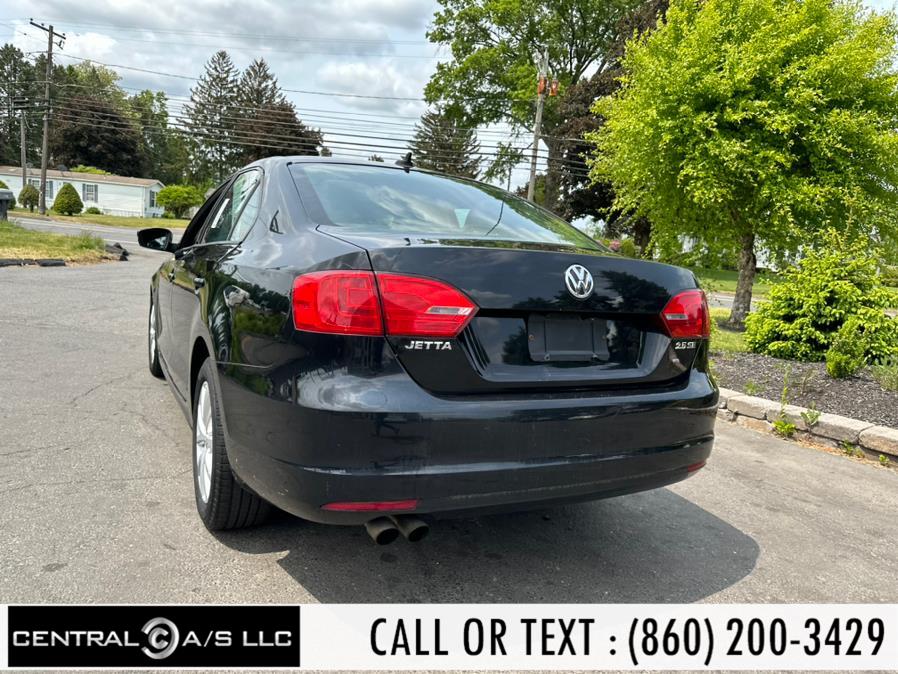 2011 Volkswagen Jetta Sedan 4dr Auto SE PZEV, available for sale in East Windsor, Connecticut | Central A/S LLC. East Windsor, Connecticut 2011 Volkswagen Jetta Sedan 4dr Auto SE PZEV, available for sale in East Windsor, Connecticut | Central A/S LLC. East Windsor, Connecticut