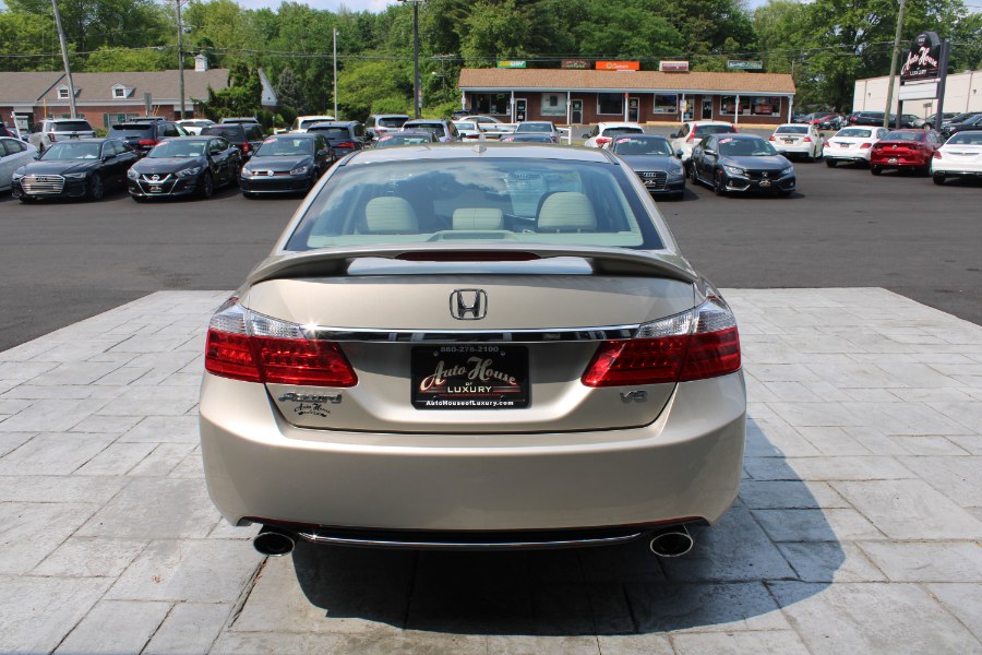 2015 Honda Accord Sedan 4dr V6 Auto EX-L w/Navi, available for sale in Plantsville, Connecticut | Auto House of Luxury. Plantsville, Connecticut 2015 Honda Accord Sedan 4dr V6 Auto EX-L w/Navi, available for sale in Plantsville, Connecticut | Auto House of Luxury. Plantsville, Connecticut