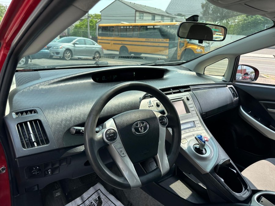 2015 Toyota Prius 5dr HB Four (Natl), available for sale in West Haven, Connecticut | Uzun Auto. West Haven, Connecticut 2015 Toyota Prius 5dr HB Four (Natl), available for sale in West Haven, Connecticut | Uzun Auto. West Haven, Connecticut