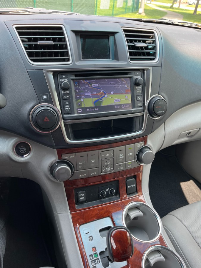 2013 Toyota Highlander 4WD 4dr V6 Limited (Natl), available for sale in Lyndhurst, New Jersey | Cars With Deals. Lyndhurst, New Jersey 2013 Toyota Highlander 4WD 4dr V6 Limited (Natl), available for sale in Lyndhurst, New Jersey | Cars With Deals. Lyndhurst, New Jersey