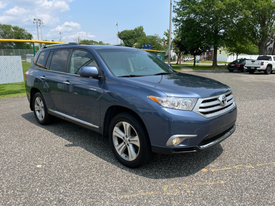 2013 Toyota Highlander 4WD 4dr V6  Limited (Natl), available for sale in Lyndhurst, New Jersey | Cars With Deals. Lyndhurst, New Jersey