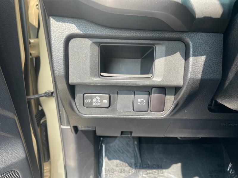 2019 Toyota Tacoma 2wd SR5, available for sale in Maple Shade, New Jersey | Car Revolution. Maple Shade, New Jersey 2019 Toyota Tacoma 2wd SR5, available for sale in Maple Shade, New Jersey | Car Revolution. Maple Shade, New Jersey