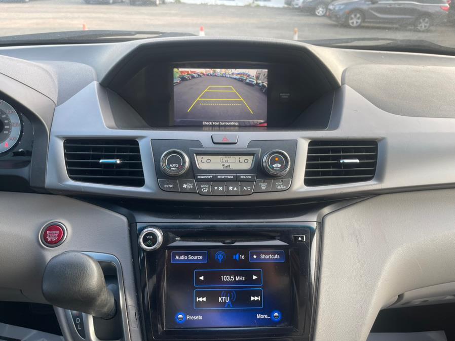 2016 Honda Odyssey 5dr SE, available for sale in Irvington , New Jersey | Auto Haus of Irvington Corp. Irvington , New Jersey 2016 Honda Odyssey 5dr SE, available for sale in Irvington , New Jersey | Auto Haus of Irvington Corp. Irvington , New Jersey