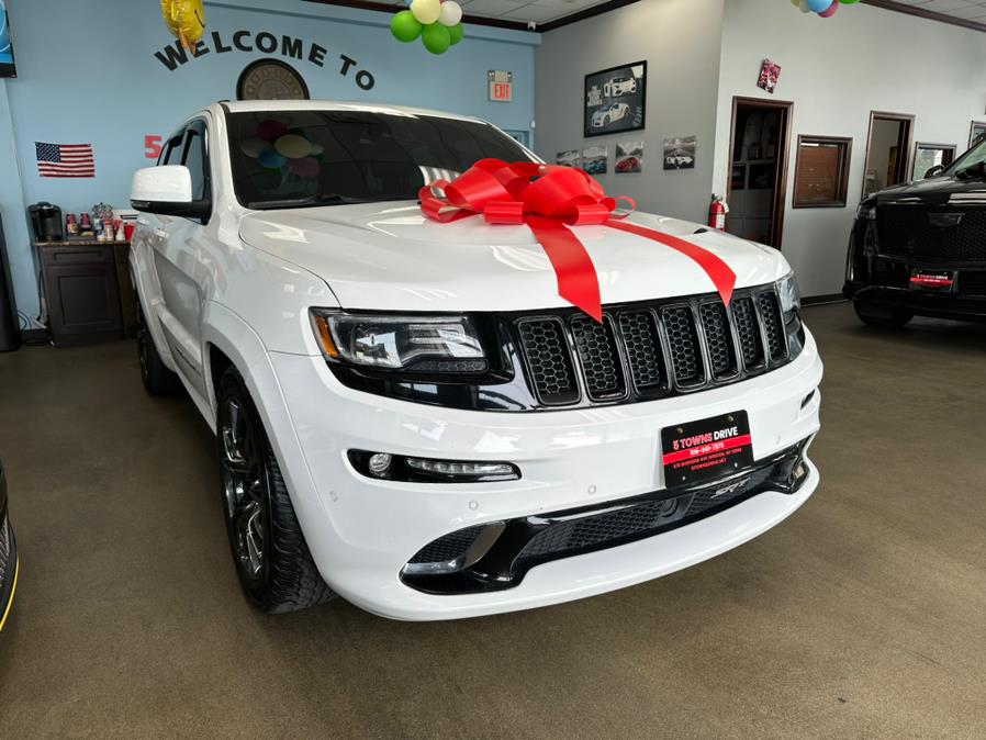 2015 Jeep Grand Cherokee 4WD 4dr SRT, available for sale in Inwood, New York | 5 Towns Drive. Inwood, New York 2015 Jeep Grand Cherokee 4WD 4dr SRT, available for sale in Inwood, New York | 5 Towns Drive. Inwood, New York