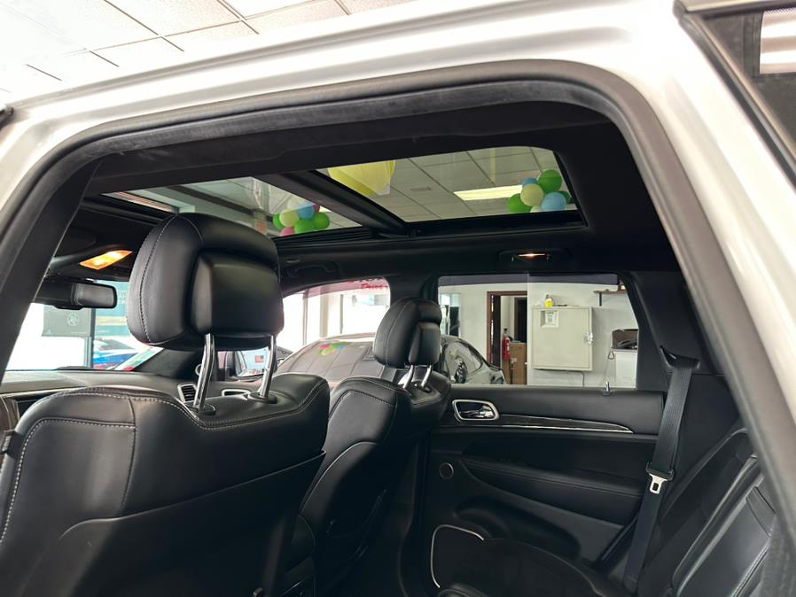 2015 Jeep Grand Cherokee 4WD 4dr SRT, available for sale in Inwood, New York | 5 Towns Drive. Inwood, New York 2015 Jeep Grand Cherokee 4WD 4dr SRT, available for sale in Inwood, New York | 5 Towns Drive. Inwood, New York