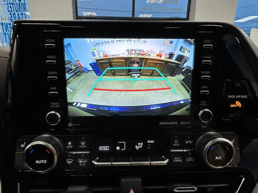 2022 Toyota Highlander XLE AWD (Natl), available for sale in Inwood, New York | 5 Towns Drive. Inwood, New York 2022 Toyota Highlander XLE AWD (Natl), available for sale in Inwood, New York | 5 Towns Drive. Inwood, New York