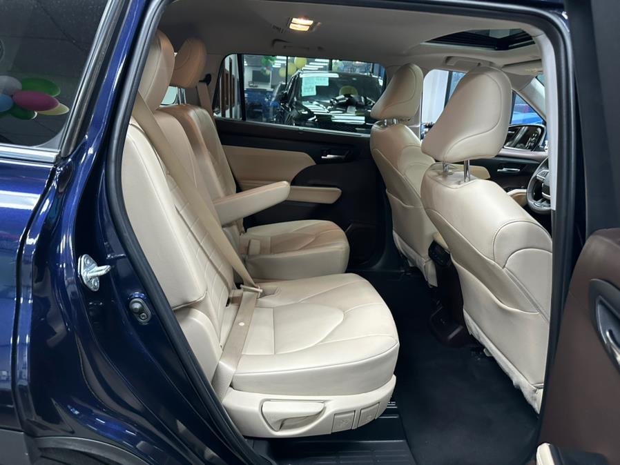 2022 Toyota Highlander XLE AWD (Natl), available for sale in Inwood, New York | 5 Towns Drive. Inwood, New York 2022 Toyota Highlander XLE AWD (Natl), available for sale in Inwood, New York | 5 Towns Drive. Inwood, New York