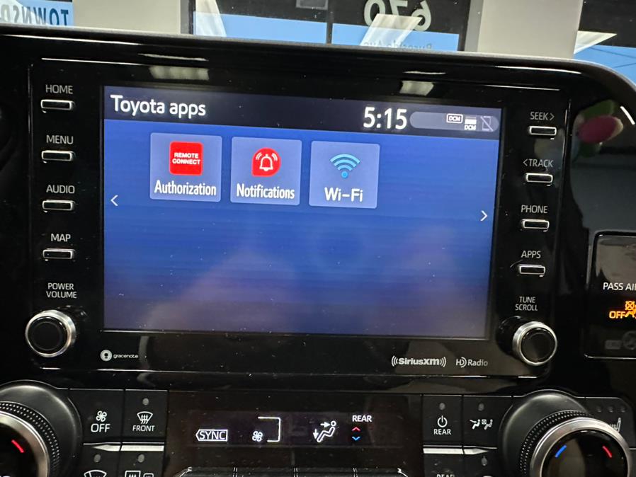 2022 Toyota Highlander XLE AWD (Natl), available for sale in Inwood, New York | 5 Towns Drive. Inwood, New York 2022 Toyota Highlander XLE AWD (Natl), available for sale in Inwood, New York | 5 Towns Drive. Inwood, New York