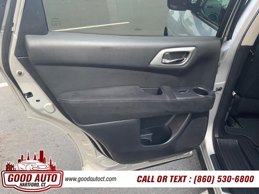 2015 Nissan Pathfinder 4WD 4dr SL, available for sale in Hartford, Connecticut | Good Auto LLC. Hartford, Connecticut 2015 Nissan Pathfinder 4WD 4dr SL, available for sale in Hartford, Connecticut | Good Auto LLC. Hartford, Connecticut