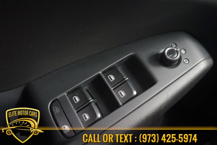 2012 Audi Q5 quattro 4dr 2.0T Premium, available for sale in Newark, New Jersey | Elite Motor Cars. Newark, New Jersey 2012 Audi Q5 quattro 4dr 2.0T Premium, available for sale in Newark, New Jersey | Elite Motor Cars. Newark, New Jersey