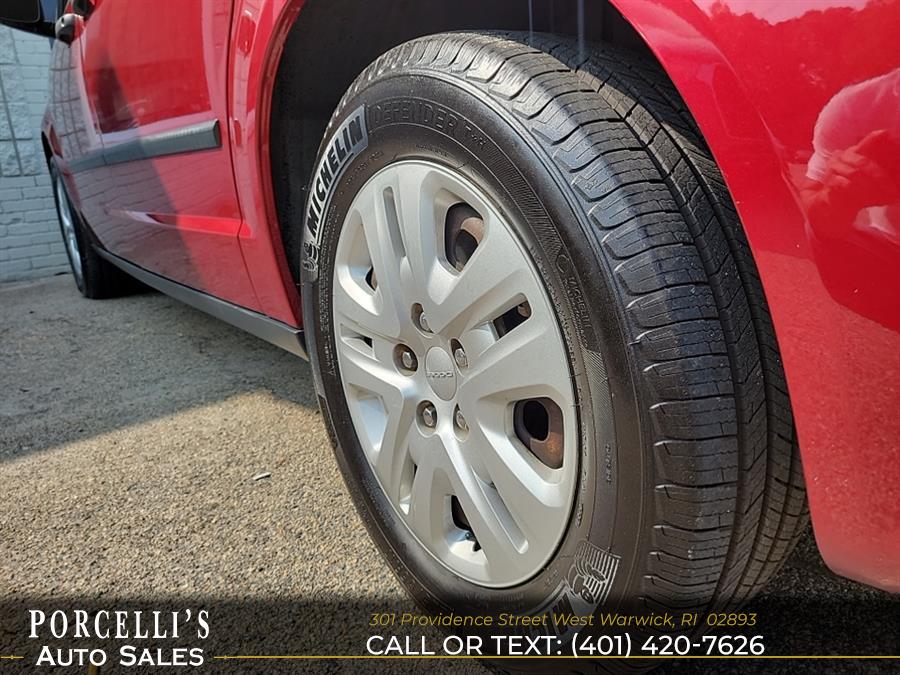 2016 Dodge Grand Caravan 4dr Wgn SE, available for sale in West Warwick, Rhode Island | Porcelli's Auto Sales. West Warwick, Rhode Island 2016 Dodge Grand Caravan 4dr Wgn SE, available for sale in West Warwick, Rhode Island | Porcelli's Auto Sales. West Warwick, Rhode Island