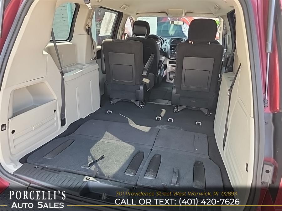 2016 Dodge Grand Caravan 4dr Wgn SE, available for sale in West Warwick, Rhode Island | Porcelli's Auto Sales. West Warwick, Rhode Island 2016 Dodge Grand Caravan 4dr Wgn SE, available for sale in West Warwick, Rhode Island | Porcelli's Auto Sales. West Warwick, Rhode Island