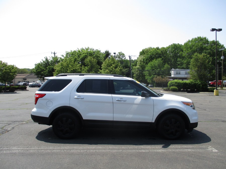 2014 Ford Explorer 4WD 4dr Base, available for sale in New Britain, Connecticut | Universal Motors LLC. New Britain, Connecticut 2014 Ford Explorer 4WD 4dr Base, available for sale in New Britain, Connecticut | Universal Motors LLC. New Britain, Connecticut