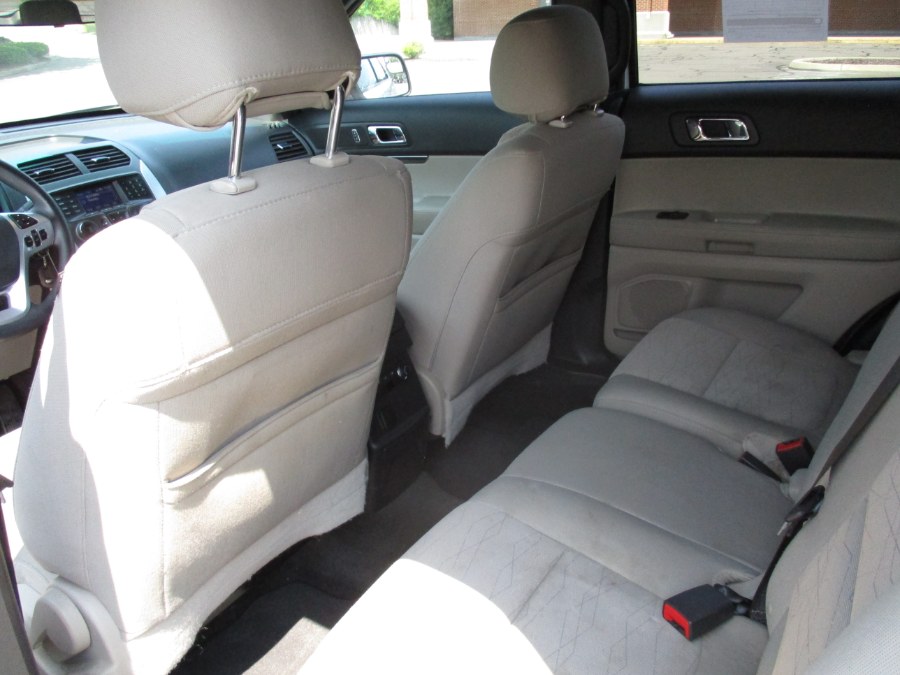 2014 Ford Explorer 4WD 4dr Base, available for sale in New Britain, Connecticut | Universal Motors LLC. New Britain, Connecticut 2014 Ford Explorer 4WD 4dr Base, available for sale in New Britain, Connecticut | Universal Motors LLC. New Britain, Connecticut