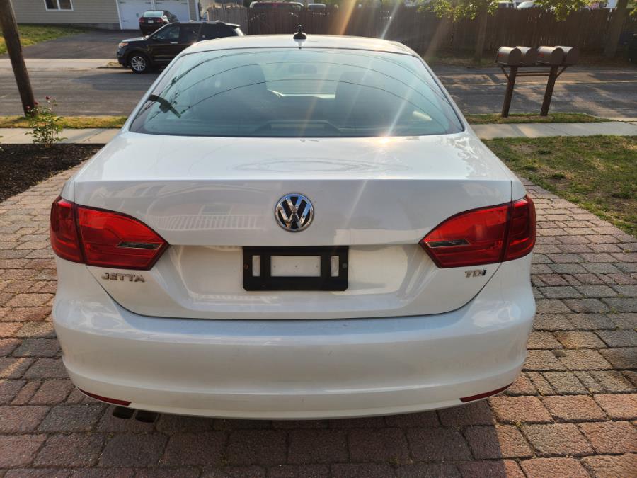 2014 Volkswagen Jetta Sedan 4dr Man TDI w/Premium/Nav, available for sale in West Babylon, New York | SGM Auto Sales. West Babylon, New York 2014 Volkswagen Jetta Sedan 4dr Man TDI w/Premium/Nav, available for sale in West Babylon, New York | SGM Auto Sales. West Babylon, New York