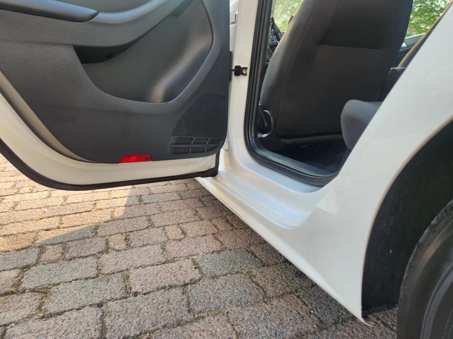 2014 Volkswagen Jetta Sedan 4dr Man TDI w/Premium/Nav, available for sale in West Babylon, New York | SGM Auto Sales. West Babylon, New York 2014 Volkswagen Jetta Sedan 4dr Man TDI w/Premium/Nav, available for sale in West Babylon, New York | SGM Auto Sales. West Babylon, New York