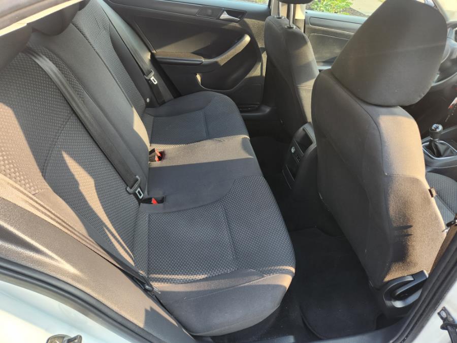 2014 Volkswagen Jetta Sedan 4dr Man TDI w/Premium/Nav, available for sale in West Babylon, New York | SGM Auto Sales. West Babylon, New York 2014 Volkswagen Jetta Sedan 4dr Man TDI w/Premium/Nav, available for sale in West Babylon, New York | SGM Auto Sales. West Babylon, New York