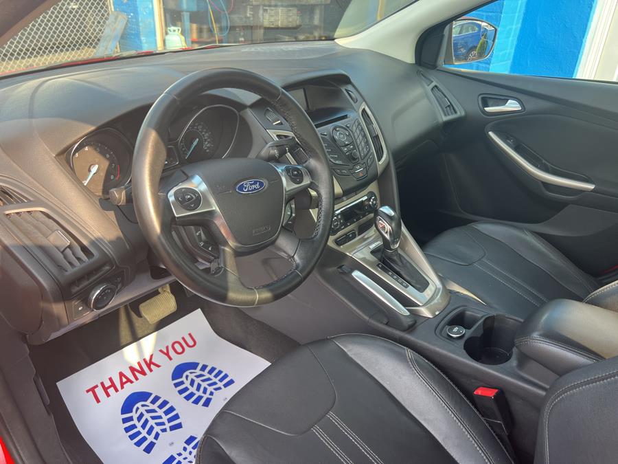 2012 Ford Focus 4dr Sdn SEL, available for sale in Stamford, Connecticut | Harbor View Auto Sales LLC. Stamford, Connecticut 2012 Ford Focus 4dr Sdn SEL, available for sale in Stamford, Connecticut | Harbor View Auto Sales LLC. Stamford, Connecticut