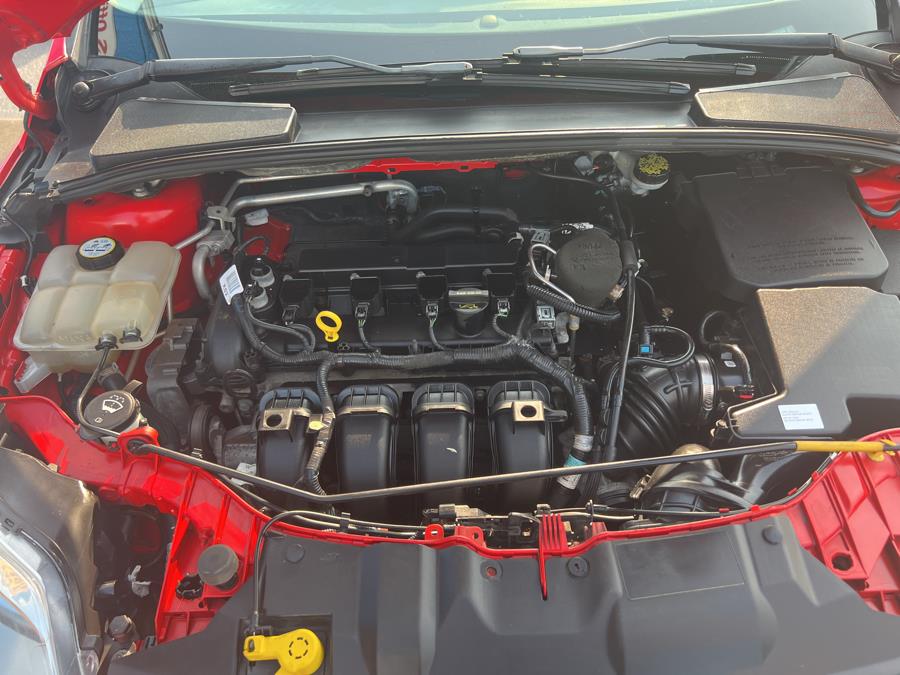 2012 Ford Focus 4dr Sdn SEL, available for sale in Stamford, Connecticut | Harbor View Auto Sales LLC. Stamford, Connecticut 2012 Ford Focus 4dr Sdn SEL, available for sale in Stamford, Connecticut | Harbor View Auto Sales LLC. Stamford, Connecticut