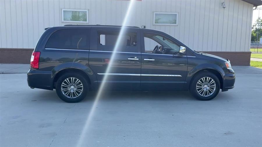 2014 Chrysler Town & Country Touring-L, available for sale in Elida, Ohio | Josh's All Under Ten LLC. Elida, Ohio 2014 Chrysler Town & Country Touring-L, available for sale in Elida, Ohio | Josh's All Under Ten LLC. Elida, Ohio
