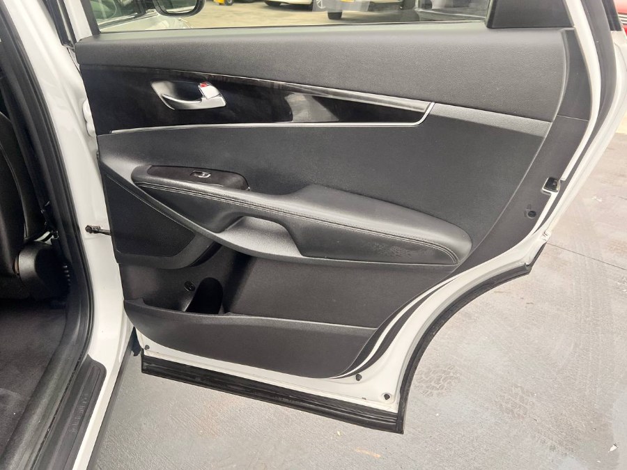 2016 Kia Sorento FWD 4dr 2.4L LX, available for sale in Santa Ana, California | Auto Max Of Santa Ana. Santa Ana, California 2016 Kia Sorento FWD 4dr 2.4L LX, available for sale in Santa Ana, California | Auto Max Of Santa Ana. Santa Ana, California