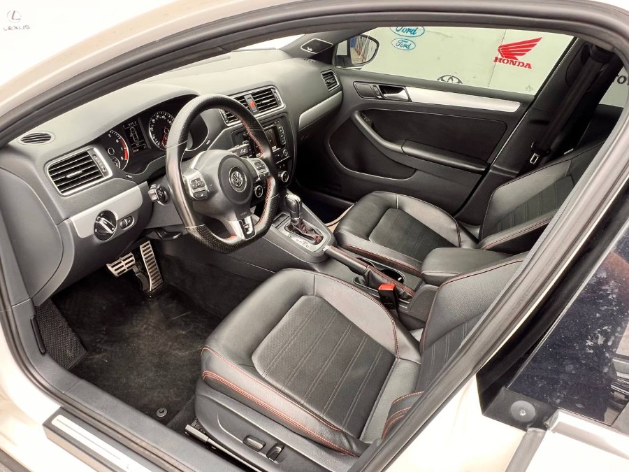 2014 Volkswagen Jetta Sedan 4dr DSG GLI, available for sale in Santa Ana, California | Auto Max Of Santa Ana. Santa Ana, California 2014 Volkswagen Jetta Sedan 4dr DSG GLI, available for sale in Santa Ana, California | Auto Max Of Santa Ana. Santa Ana, California