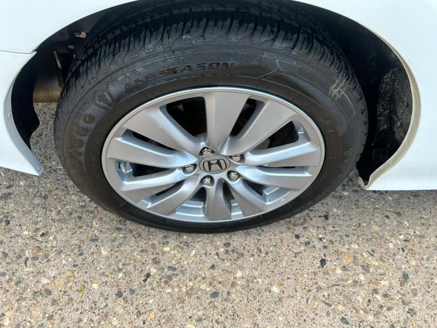 2012 Honda Accord Sdn 4dr I4 Auto EX-L PZEV, available for sale in Manchester, Connecticut | Carsonmain LLC. Manchester, Connecticut 2012 Honda Accord Sdn 4dr I4 Auto EX-L PZEV, available for sale in Manchester, Connecticut | Carsonmain LLC. Manchester, Connecticut