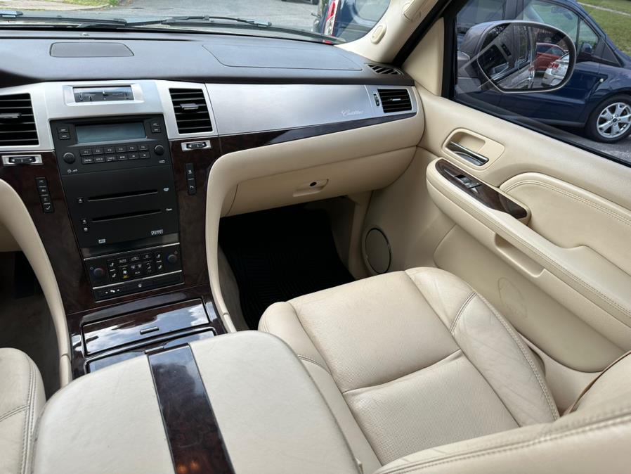 2007 Cadillac Escalade AWD 4dr, available for sale in New Britain, Connecticut | Central Auto Sales & Service. New Britain, Connecticut 2007 Cadillac Escalade AWD 4dr, available for sale in New Britain, Connecticut | Central Auto Sales & Service. New Britain, Connecticut