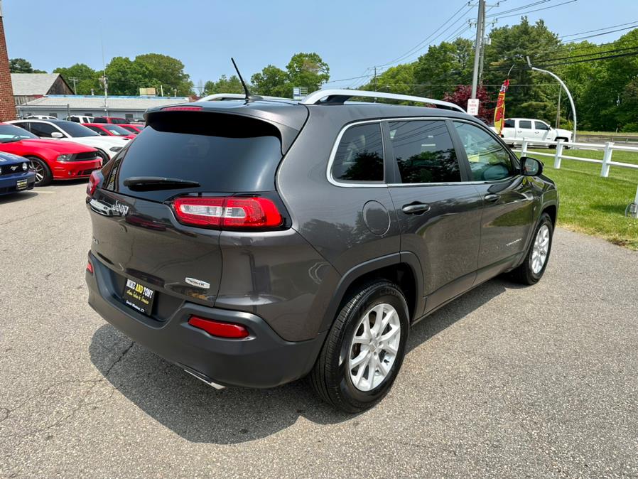 2017 Jeep Cherokee Latitude 4x4, available for sale in South Windsor, Connecticut | Mike And Tony Auto Sales, Inc. South Windsor, Connecticut 2017 Jeep Cherokee Latitude 4x4, available for sale in South Windsor, Connecticut | Mike And Tony Auto Sales, Inc. South Windsor, Connecticut