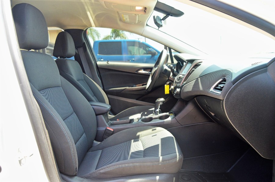 2016 Chevrolet Cruze 4dr Sdn Auto LT, available for sale in Moreno Valley, California | Fusion Motors Inc. Moreno Valley, California 2016 Chevrolet Cruze 4dr Sdn Auto LT, available for sale in Moreno Valley, California | Fusion Motors Inc. Moreno Valley, California
